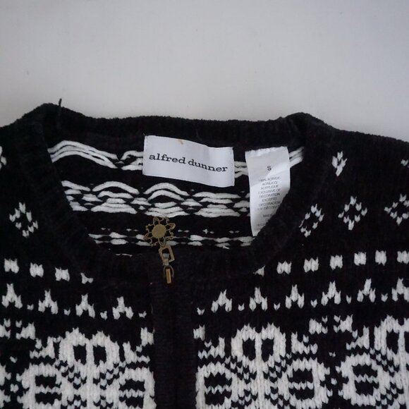 Alfred Dunner Black Knit Ice Skater Ice Rink Festive Ugly Christmas Cardigan S - Picture 10 of 10